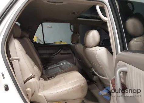 2005 Toyota Sequoia Limited V8 из США, поврежденный, VIN 5TDZT38A35S261690